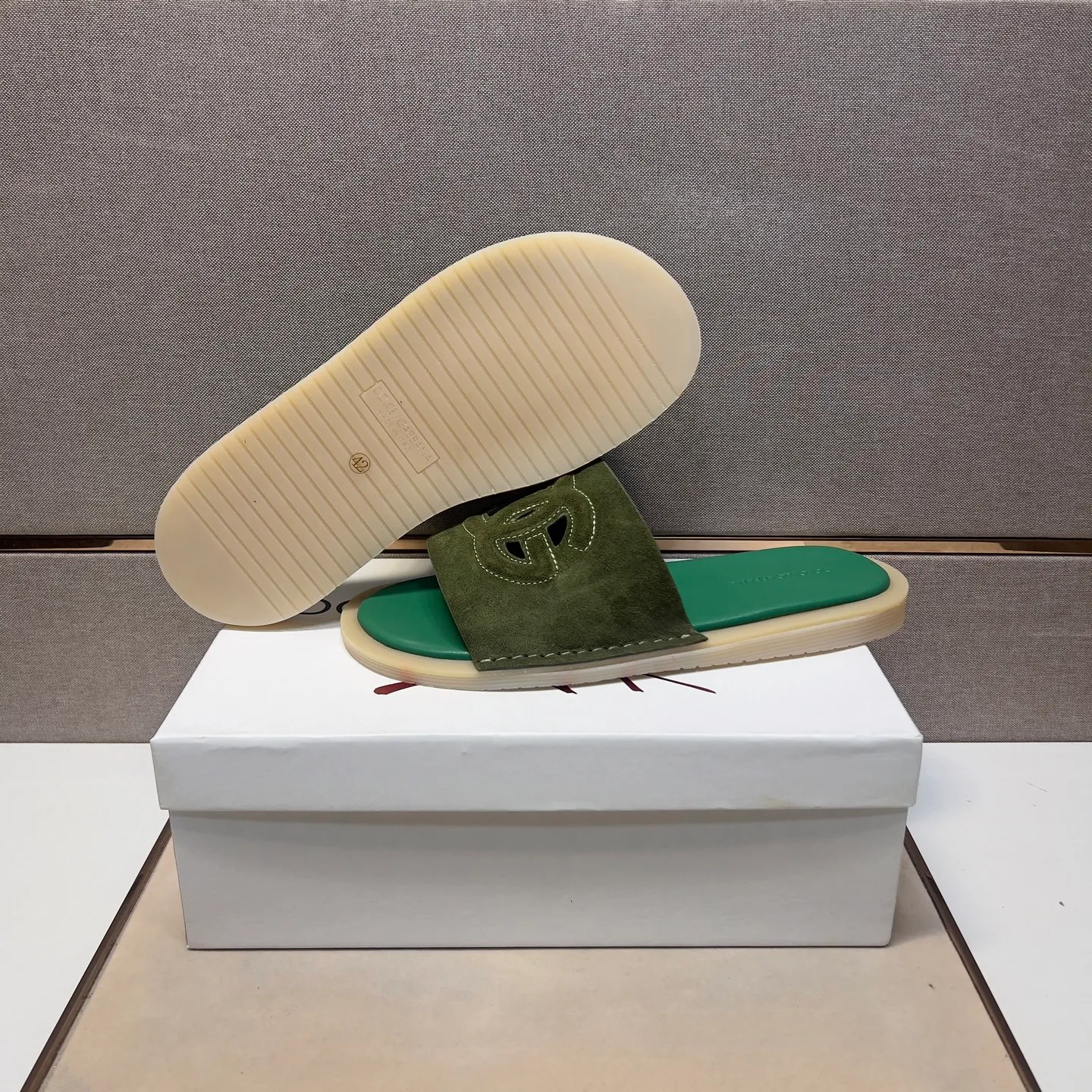 Men's men's shoes 💰pp340【DG～】Men's casual slippers 2025z cabinet sales simultaneously 🔶Size: 38-44#️⃣ 🔷5 colors🔜The upper is made of multi-material splicing➕Genuine leather lining, comfortable and breathable, sole: original comfortable, wear-resistant and non-slip outsole, ⚠️Real 📱Photographed🎬The real thing is better📢📢📢